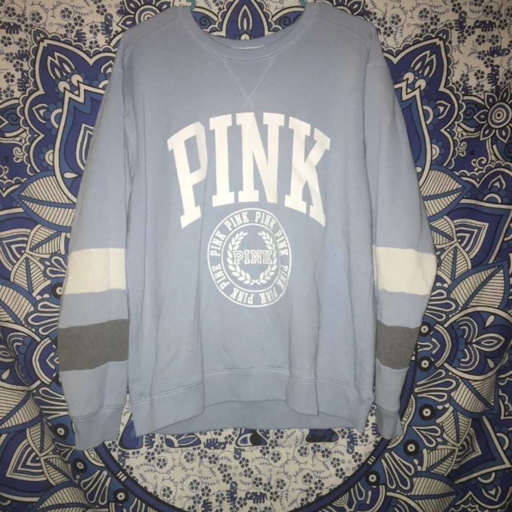 Vs PINK campus crew